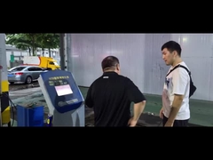 Il cliente del Kirghizistan visita Cartesykj per l'ispezione del progetto di dinamometro del telaio dei veicoli pesanti