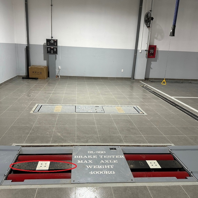 Cartesykj Tester di freni a rulli con ascensore di sacchetti d'aria a carico dell'asse per auto 4000kg Linea di prova del veicolo Equipme di ispezione annuale del veicolo