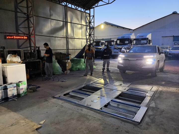 Cartesy brand Kenya case 5-in-1 Roller Brake Tester with 4000kg Axle Load side slip speedometer suspension tester