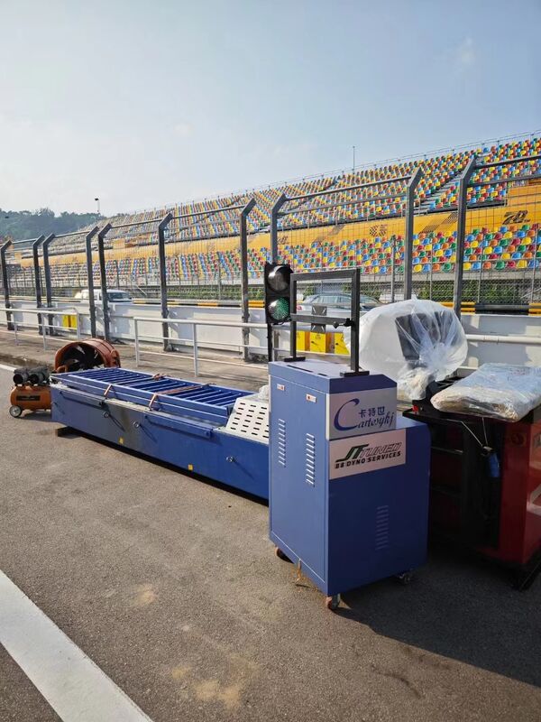 Dinamometro del telaio del veicolo a carico di 4 t con potenza di assorbimento massima di 160 kW e carico massimo dell'asse di 3000 kg per la prova delle prestazioni automobilistiche